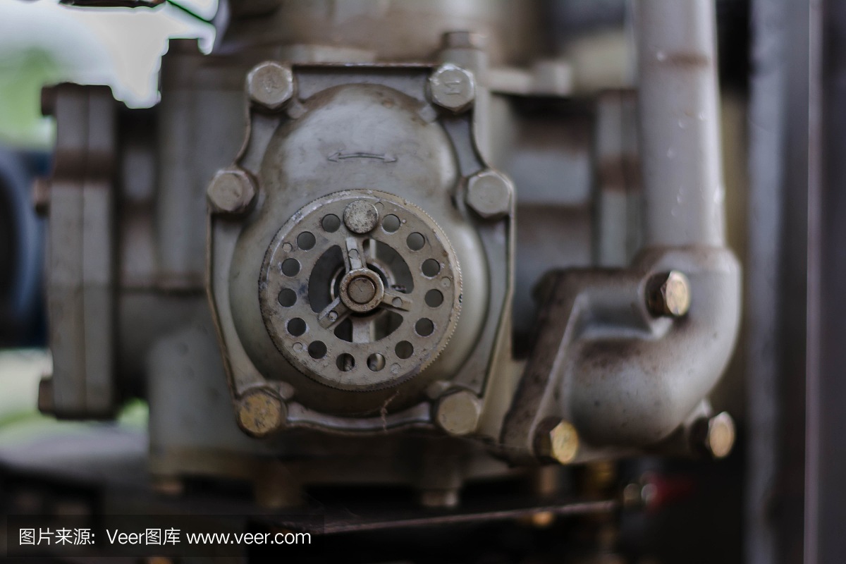 燃油泵压力控制阀、控制仪表、阀执行器供油照片模糊